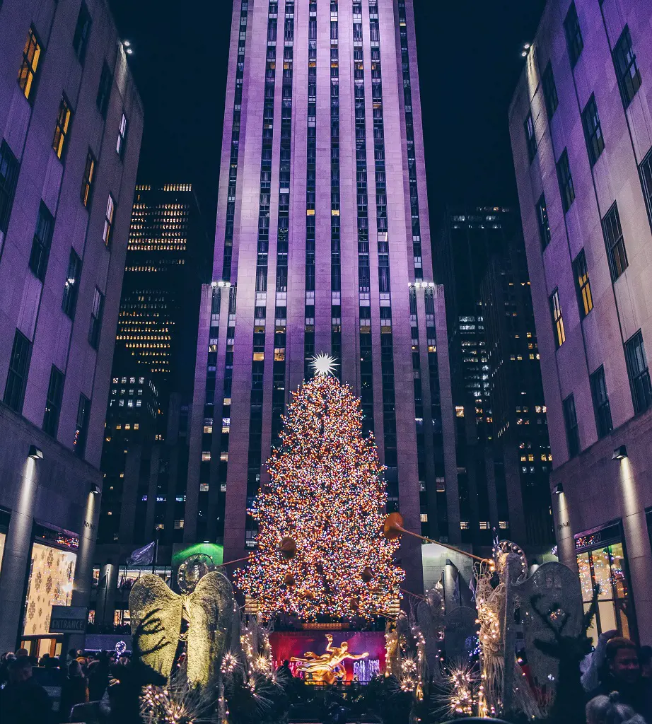 Rockefeller Center with the holiday decorations. (Photo By: Ibrahim Boran)