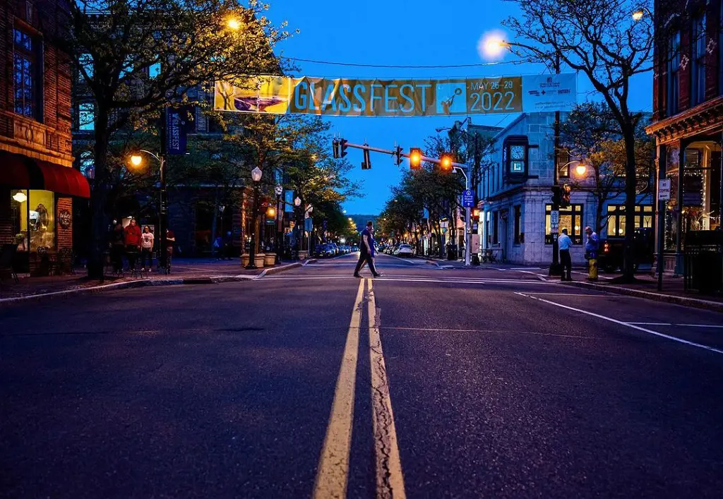 Empty roads of Gaffer District market at night.