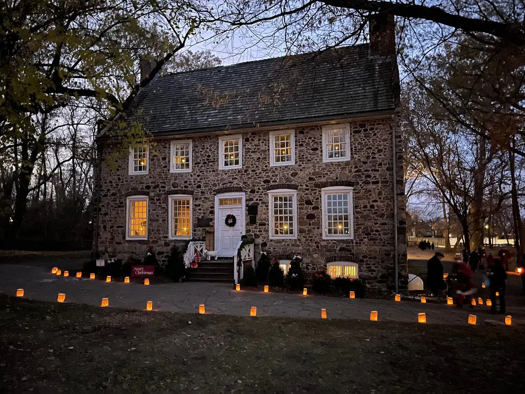 Evening view of the Conference House
