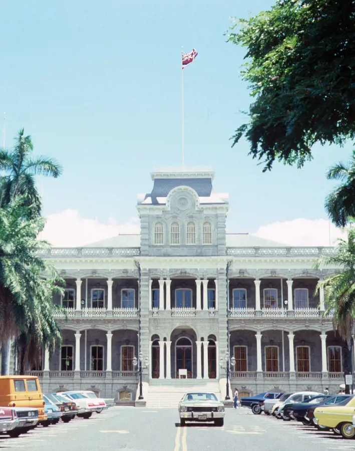 Iolani Palace in 1978, when it first opened to the public as a museum.