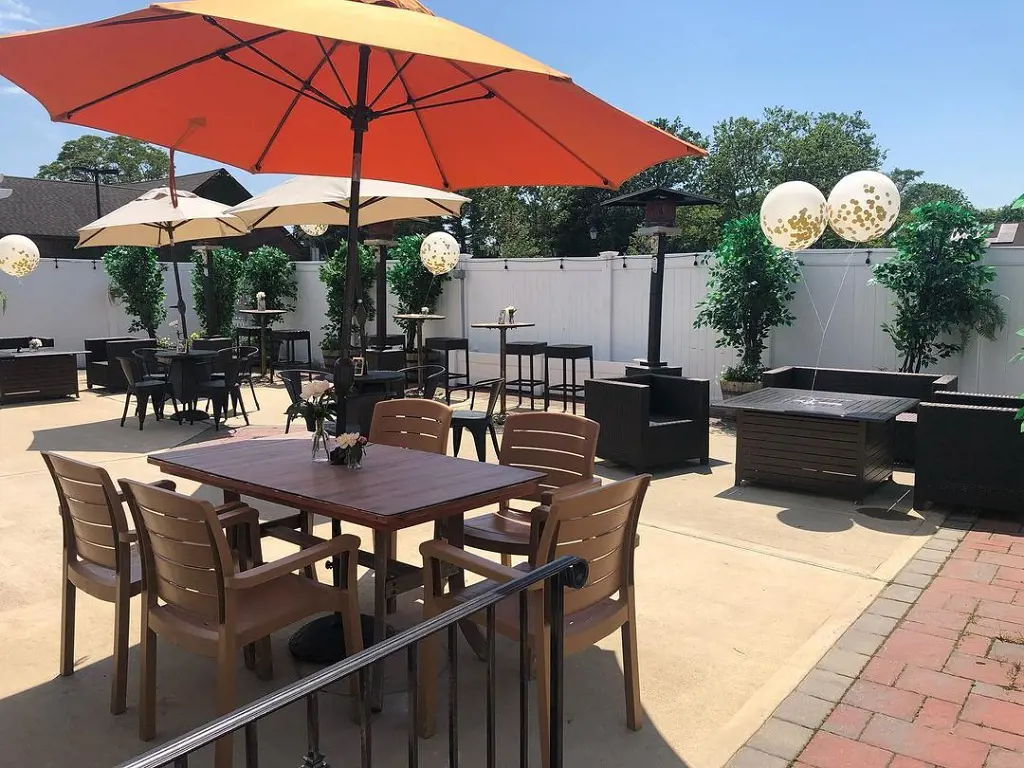 Spacious open patio at Charlottes Speakeasy to enjoy the wonderful weekend weather